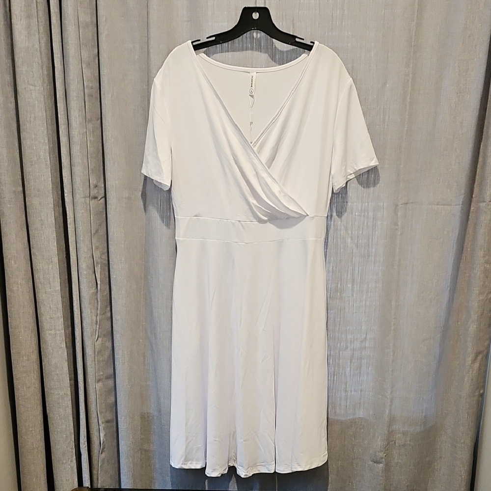Poseshe White Stretch V-neck Neck Midi Sundress for Weddings